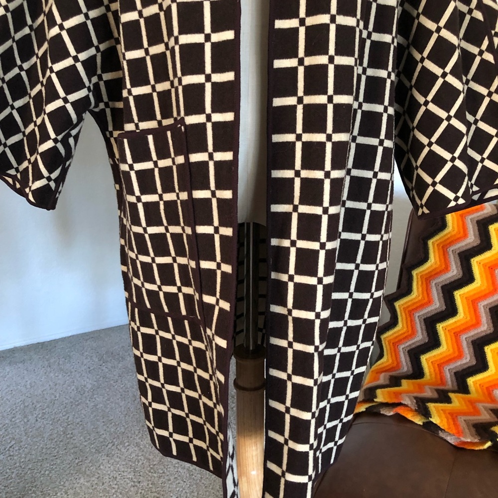SOLD Vintage 1960s Classic Grid Square Wool Coat - Picture 6 of 10